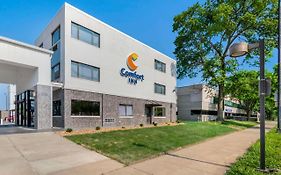 Comfort Inn Kansas City Exterior photo