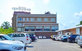 Hotel Ceasar Palace Kottayam Exterior photo