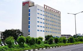 7 Apple Hotel Nashik Exterior photo