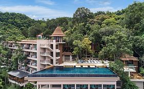 Avani Ao Nang Cliff Krabi Resort Exterior photo