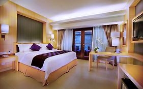 Quest Hotel Kuta By Aston Exterior photo