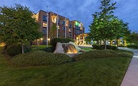 Holiday Inn Express & Suites Riverport Richmond, An Ihg Hotel Exterior photo