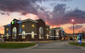 Holiday Inn Express Hotel & Suites Brookings, An Ihg Hotel Exterior photo