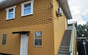 Upstairs 2 Bedroom Avalon Regia Apartment Georgetown Exterior photo