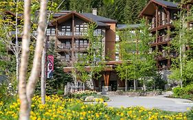 Evolution Whistler Aparthotel Exterior photo