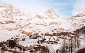 Valtur Cervinia Cristallo Ski Resort Breuil-Cervinia Exterior photo