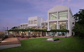 Protea Hotel By Marriott Stellenbosch & Conference Centre Exterior photo