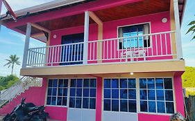 Posada Seven Colours Ocean Bed & Breakfast Providencia  Exterior photo