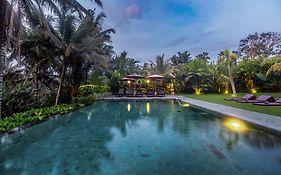 Pertiwi Bisma Ubud Hotel Exterior photo