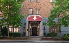 The Baroness Hotel Seattle Exterior photo