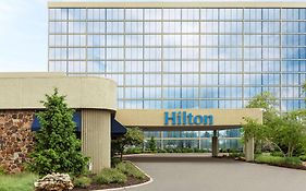 Hilton Kansas City Airport Hotel Exterior photo