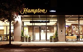 Hampton By Hilton Berlin City East Side Gallery Hotel Exterior photo