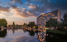 Hilton Amsterdam Hotel Exterior photo