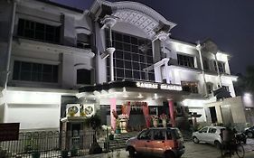 Hotel Samrat Heavens Meerut Exterior photo