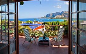 Il Glicine Sul Golfo Bed & Breakfast Mondello Exterior photo