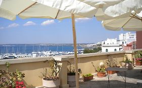 Palazzo Vergine - By Inside Salento Bed & Breakfast Gallipoli Exterior photo