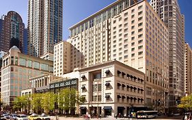 The Peninsula Chicago Hotel Exterior photo