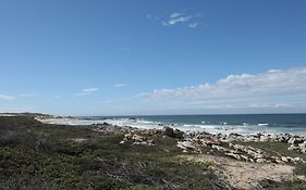 Admiralty Beach House Bed & Breakfast Port Elizabeth Exterior photo