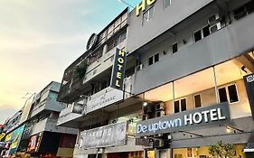 De Uptown Hotel @ Ss2 Petaling Jaya Exterior photo