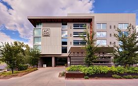 Ac Hotel Phoenix Biltmore Exterior photo