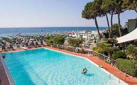 Hotel Gabriella Diano Marina Exterior photo