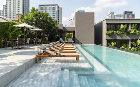 Ad Lib Hotel Bangkok Exterior photo