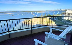 Broadwater Shores Waterfront Apartments Gold Coast Exterior photo