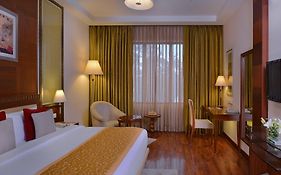 Best Western Maryland Hotel Chandigarh Exterior photo