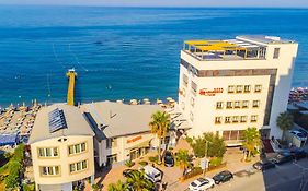 Aragosta Hotel & Restaurant Durres Exterior photo