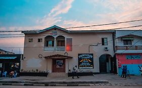 Le Panini Hotel Auberge Brazzaville Exterior photo