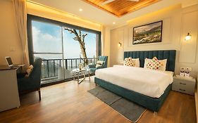 Westend By Perfectstayz At Mall Road Mussoorie Exterior photo