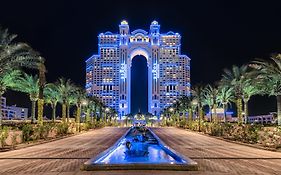 Rixos Marina Abu Dhabi Hotel Exterior photo