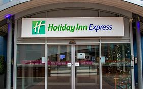 Holiday Inn Express Royal Docks, An Ihg Hotel London Exterior photo