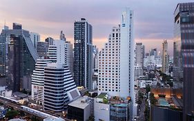 Radisson Blu Plaza Bangkok Hotel Exterior photo