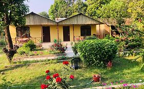 Nature Safari Resort Bardiya Exterior photo