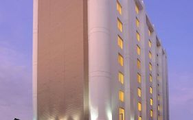 Four Points By Sheraton Ahmedabad Hotel Exterior photo