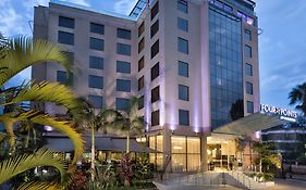 Four Points By Sheraton Nairobi Hurlingham Hotel Exterior photo