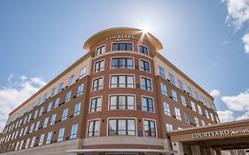 Courtyard By Marriott South Bend Downtown Hotel Exterior photo