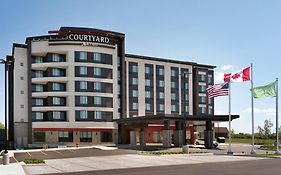 Courtyard By Marriott Toronto Mississauga/West Hotel Exterior photo