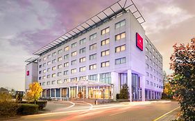 Ramada By Wyndham Amsterdam Airport Schiphol Hotel Badhoevedorp Exterior photo