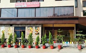 Hotel 7 Heavens Mussoorie Exterior photo