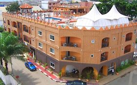 Hotel De Fez Pointe Noire Exterior photo