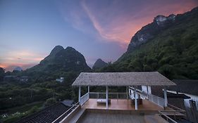 Zen Box House Hotel Yangshuo Exterior photo