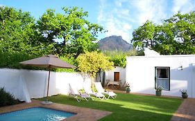 Avenues Guest House Stellenbosch Exterior photo