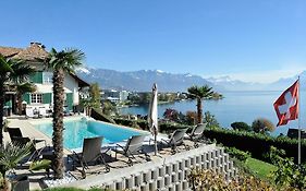 Corseaux Beach Rooms-Riviera Beach Apartments Vevey Exterior photo