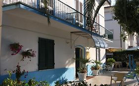 Hotel Ornella Lido di Camaiore Exterior photo