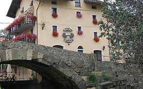 Hotel Cecchin Aosta Exterior photo