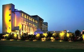 Brijwasi Lands Inn Mathura Exterior photo