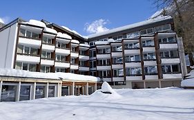 Hotel Quellenhof Leukerbad Exterior photo