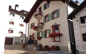 B&B Hotel & Appartements Chasa Valaer Scuol Exterior photo